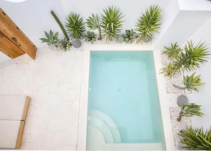 Casas - Private Pool - Villa Canggu